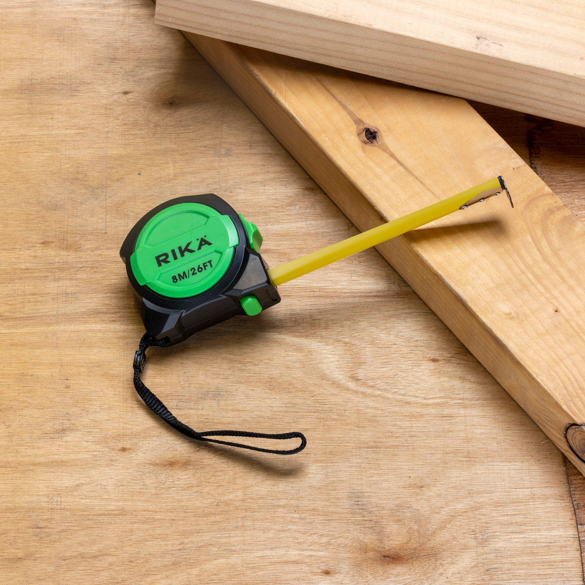 Rikä 8m Triple Lock Tape Measure | High Impact Rubberised Case
